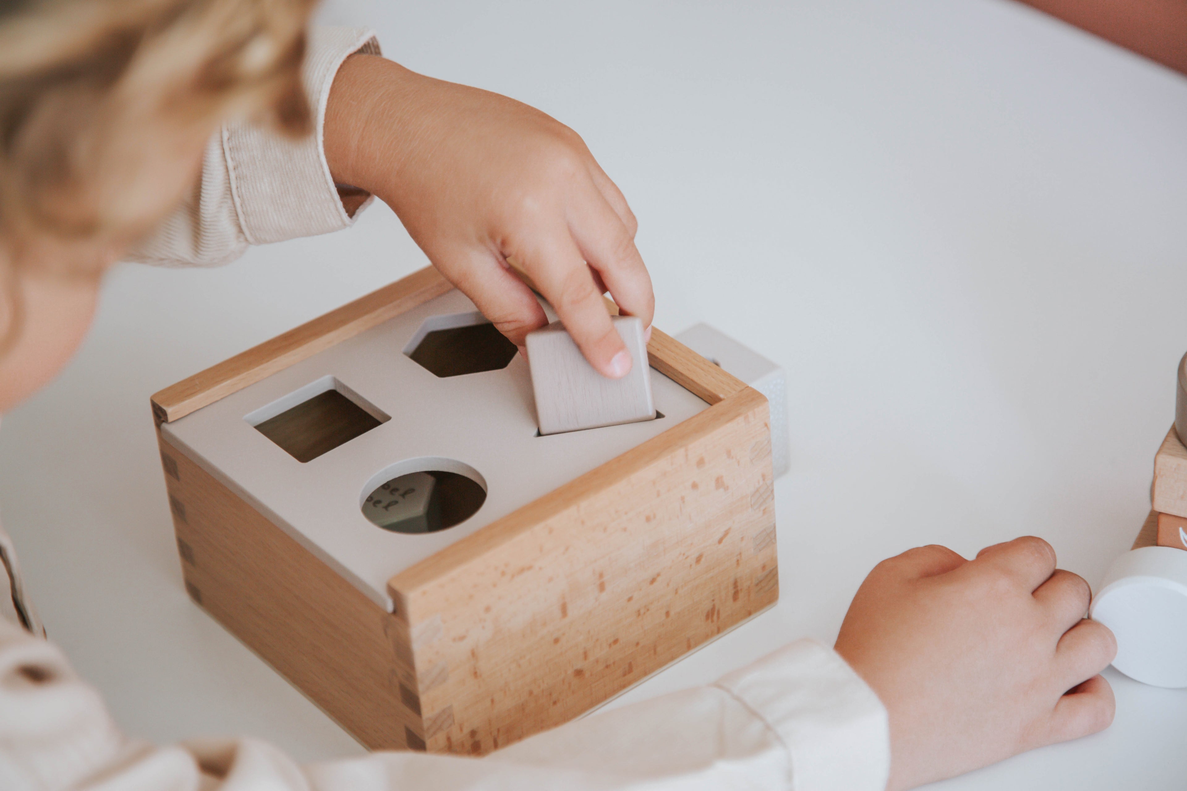 Label Label - Houten vormenstoof